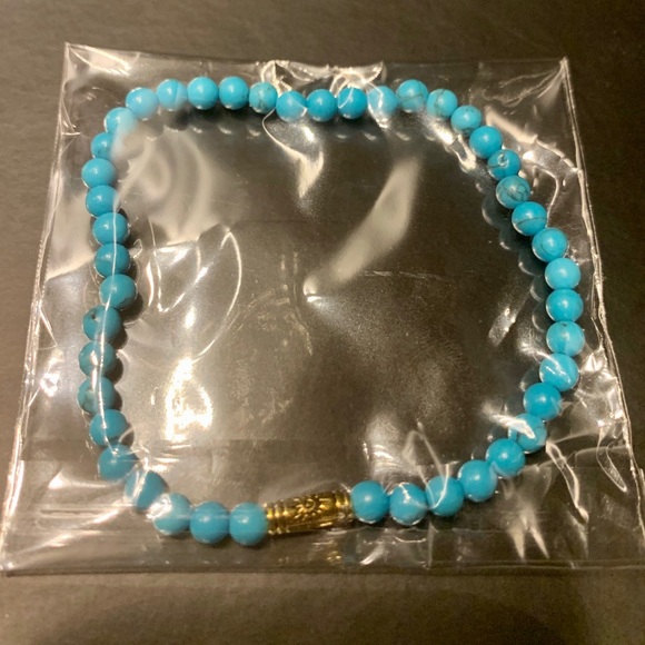 New Handmade Blue Turquoise Beaded bracelet - Picture 2 of 2